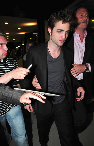 Robert Pattinson Child. Robert Pattinson out in Cannes