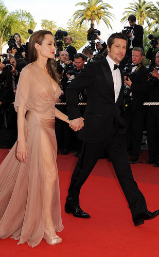  Brad and Angelina at the premiere of “Inglorious Basterds” - May 20