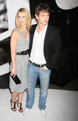  Hugh Dancy and Claire Danes at the burberry, बरबरी Lights Up NYC party
