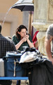 Kristen with Robert on the set of “New Moon” - 27 May - twilight-series photo