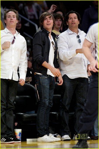 Zac Efron is a Lakers Lover 
