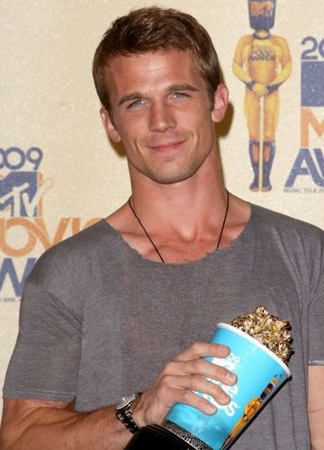  Cam At 2009 MTV Movie Awards - Press Room.