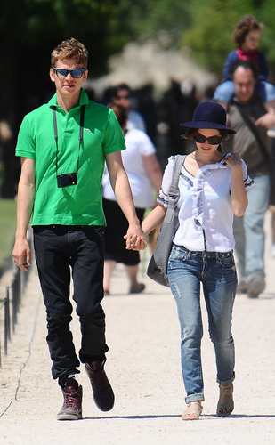 Rachel & Hayden in Paris