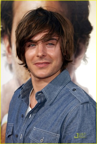  Zac @ The Hangover Premiere Hollywood