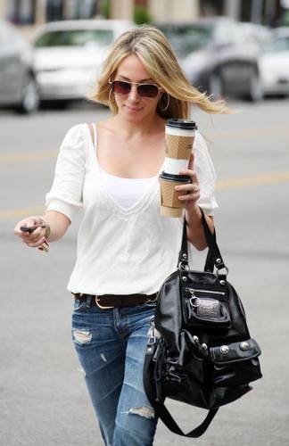  Haylie in Sherman Oaks grabbing a coffee