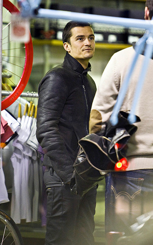  Orlando Bloom out in Sydney