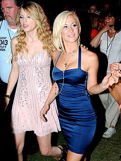  Taylor and Kellie