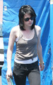 Kristen on set of The Runaways - twilight-series photo