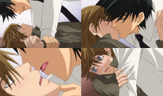 anime kissing scene. XDD these are in a same anime