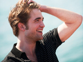 Rob Pattinson - twilight-series wallpaper