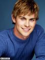 Unknown - chace-crawford photo