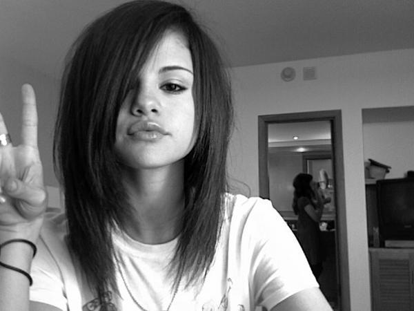 selena gomez short hairstyles step by. demi lovato hairstyles step by