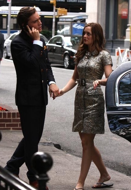 Holding Hands Photos. Chuck and Blair Holding Hands