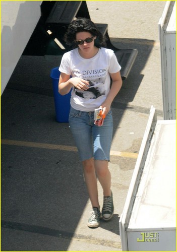  Kristen In The Runaways Set [WIth Dakota]