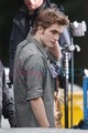 -Robert Pattinson on New Moon set- - robert-pattinson photo