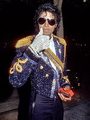 MJ 1984 white sparkly glove - michael-jackson photo