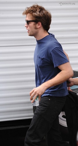 Rob On Remember Me Set [July 11th]