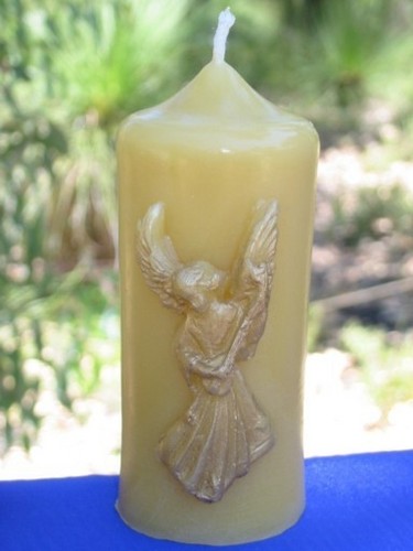 Bee's Wax angel Candle