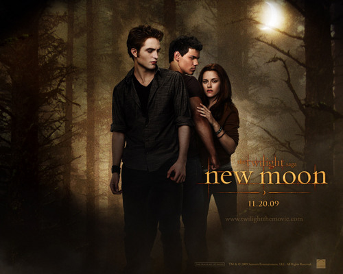  EXCLUSIVE New Moon 壁纸