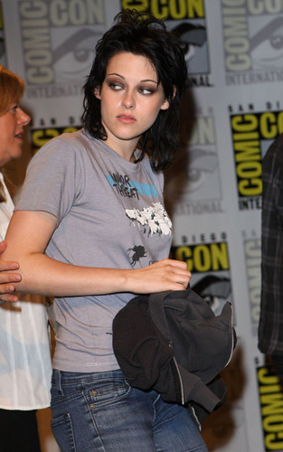 Kristen @ 2009 Comic-Con