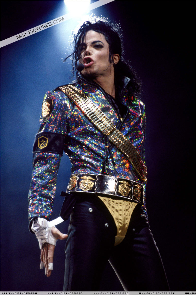 MJ-Dangerous-Tour-michael-jackson-7218196-797-1200.jpg