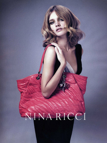  Natalia: Nina Ricci Accessories
