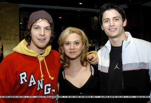  01.16.04: The Cast of 'One árvore Hill' at Planet Hollywood <3
