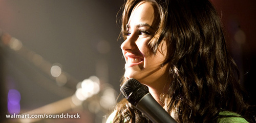  Demi Lovato on Soundcheck
