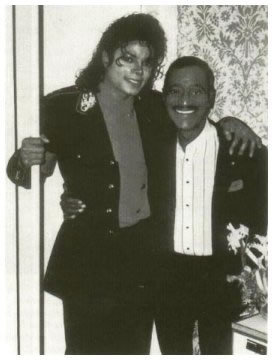  Michael with फ्रेंड्स