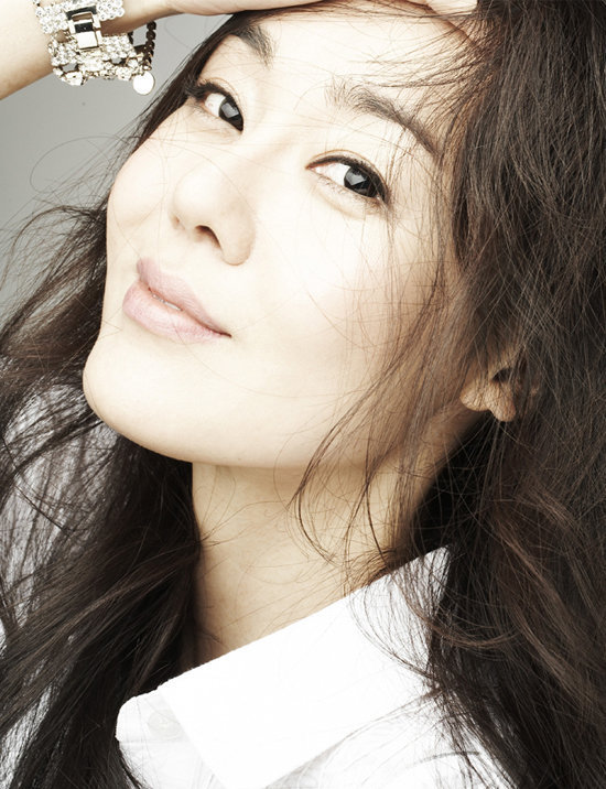 Yunjin Kim Very Hot