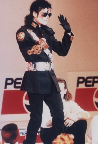  Appearances > Heal The World Foundation Press Conference
