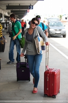  Ashley Greene Heads out to Vancouver - August 3
