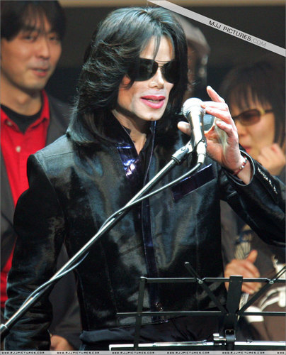 Gorgeous Michael