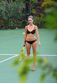 Jennifer Love Hewitt Playing Tennis - celebrity-gossip photo
