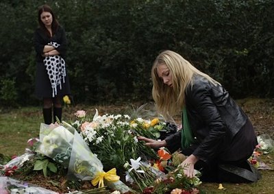  Stacey and Ronnie at Danielle's grave