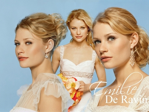 Emilie Wallpaper made by me