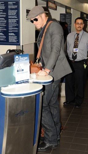  Kellan at the airport- heading to eclipse filming