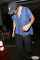 Kristen leaving Rob's hotel - Rob, one hour after, in his hotel's patio - twilight-series photo