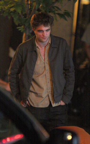  Remeber me filming- ROB