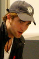 Robert Pattinson and Kristen Stewart Take Off - twilight-series photo