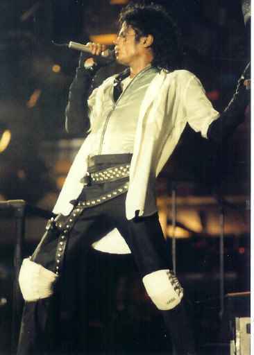bad-tour-Michael-s-performing-Dirty-Diana-dirty-diana-7535995-366-512.jpg