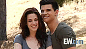 http://images2.fanpop.com/images/photos/7600000/EW-Photoshoot-Animation-jacob-and-bella-7690163-175-100.gif