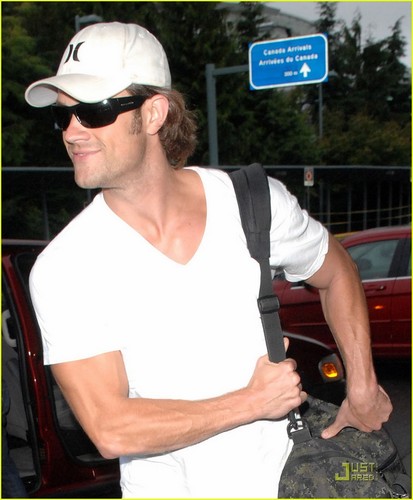  Jared Arrives in Vancouver