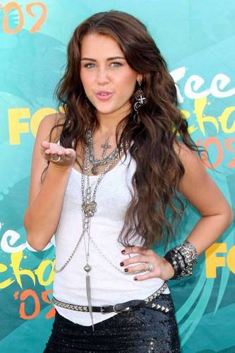  Miley Cyrus @ 2009 Teen Choice Awards