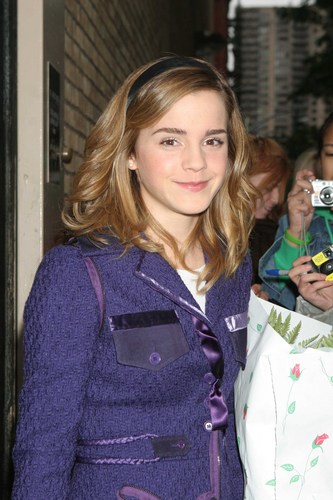  Outside Regis and Kelly 2005