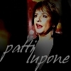  Patti LuPone প্রতীকী