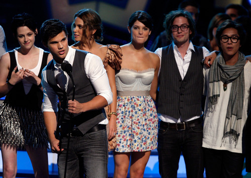  Twilight Cast at the TCA! Really HQ!!!