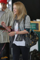 Dakota Fanning arriving to Vancouver for Eclipse - twilight-series photo