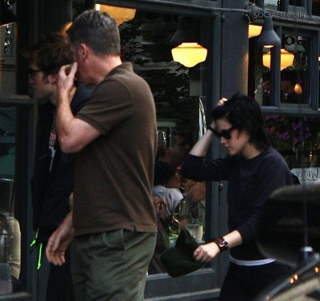  Rob and Kristen at Kings of Leon संगीत कार्यक्रम