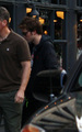 Robert out in Vancouver with his Twilight co stars - robert-pattinson photo